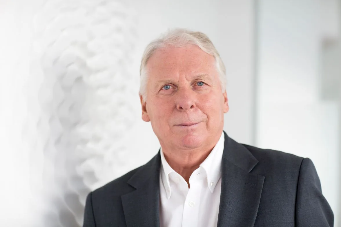 Dr. Michael Schaefer