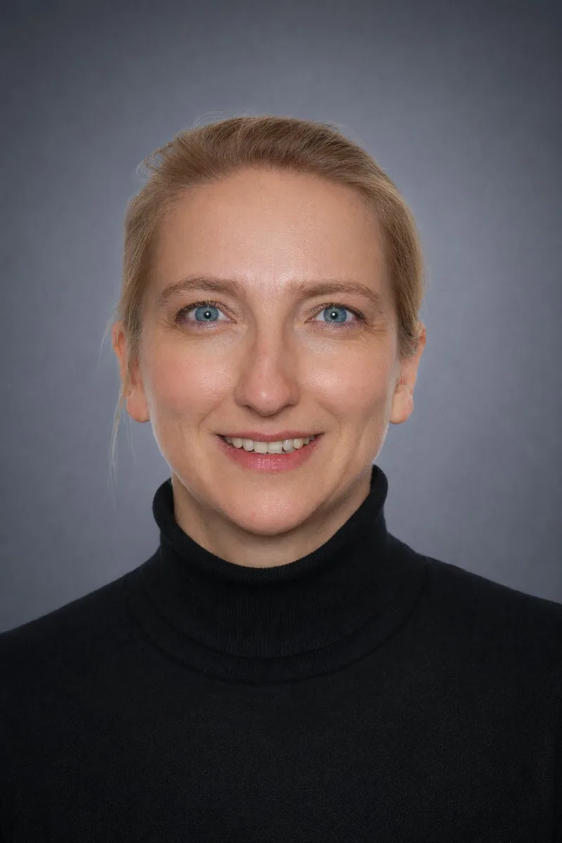 Dr. Nadine Godehardt