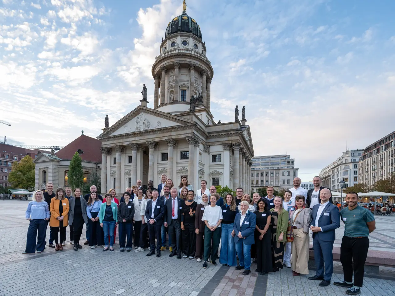 Begegnungen vor dem Französischen Dom